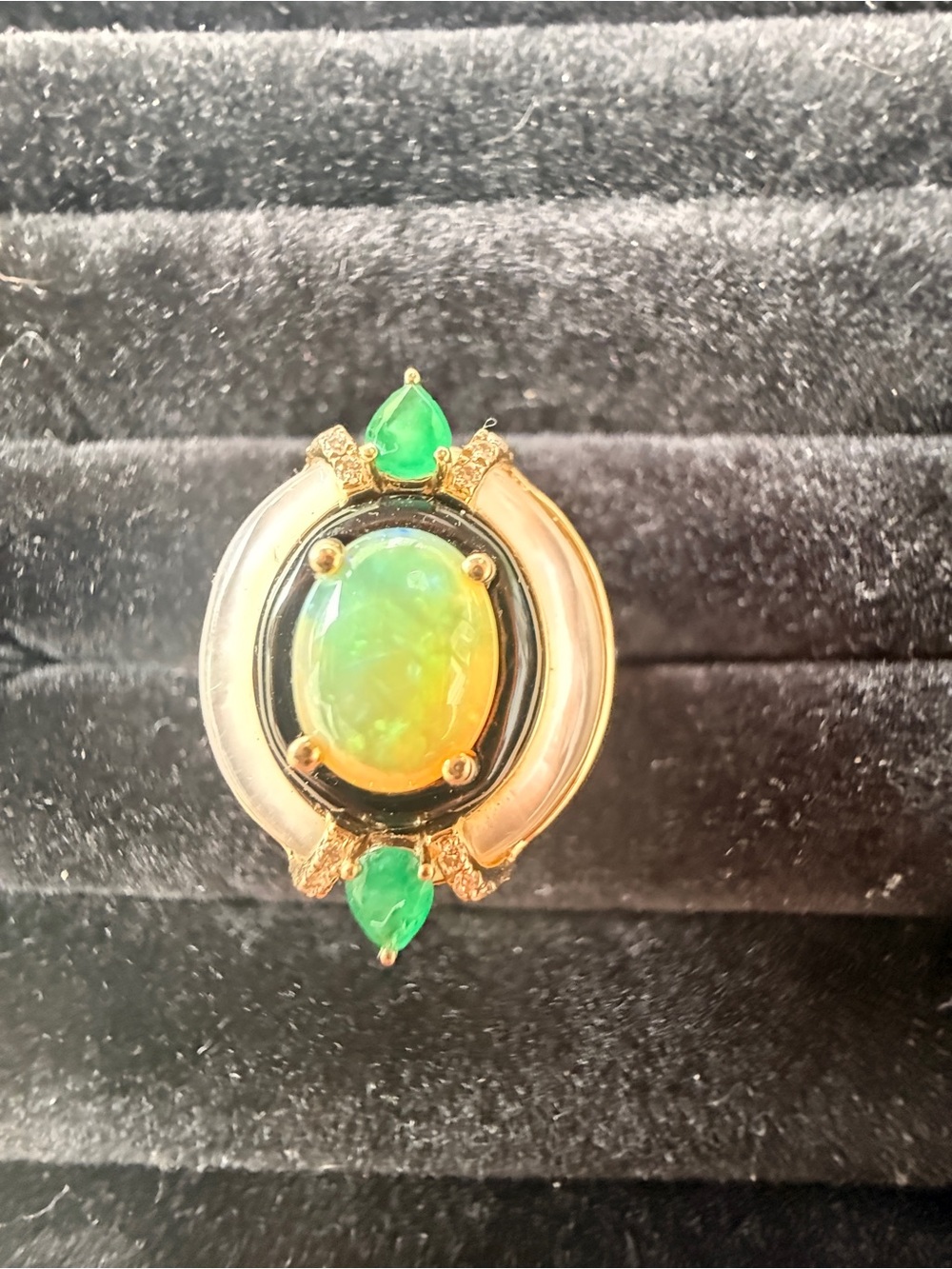 ✨Vintage Asch Grossbardt 14K Gold Opal,
Mother-of-Pearl, Onyx & Emerald Ring Sz8